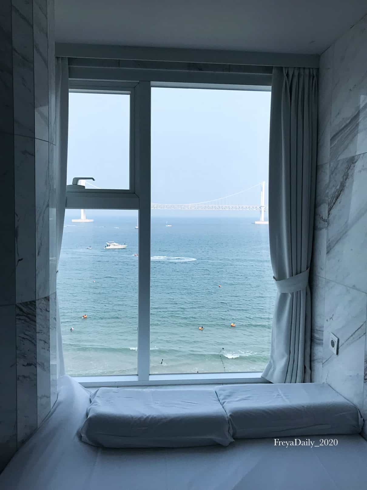 2019, Aug│釜山 Hotel 1│走吧釜山住哪裡:廣安大橋海景第一排 平價夢幻海景背包客棧 - 第4張圖
