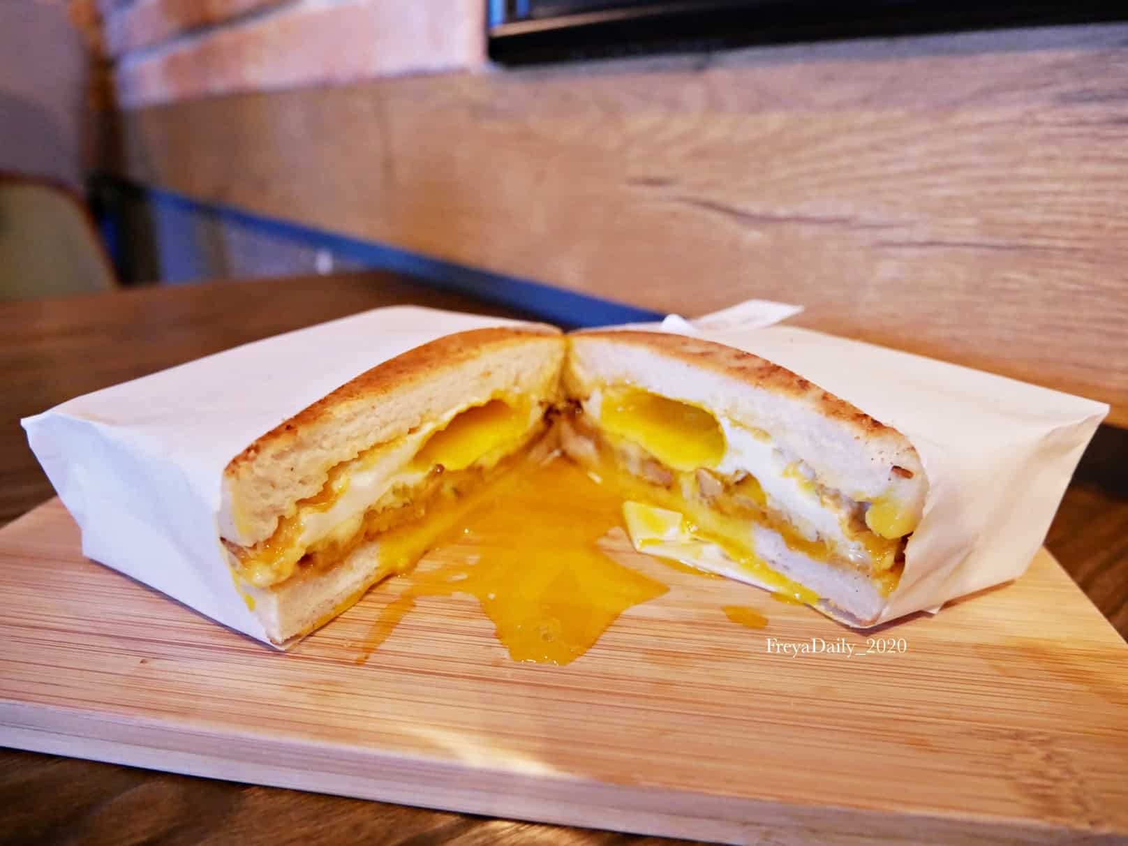 2020, June│良粟商號│ 走吧台北哪裡吃美食:中山區 好吃半熟蛋碳烤吐司 炭燒肉蛋吐司推薦 內含菜單 - 第4張圖