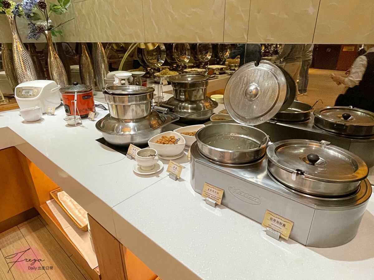 台南富信大飯店 Fushin Hotel│台南市超方便住宿 近赤崁樓多小吃 高評價4.3顆星 - 第25張圖 台南住宿推薦 台南富信大飯店 台南市住宿 台南市飯店
