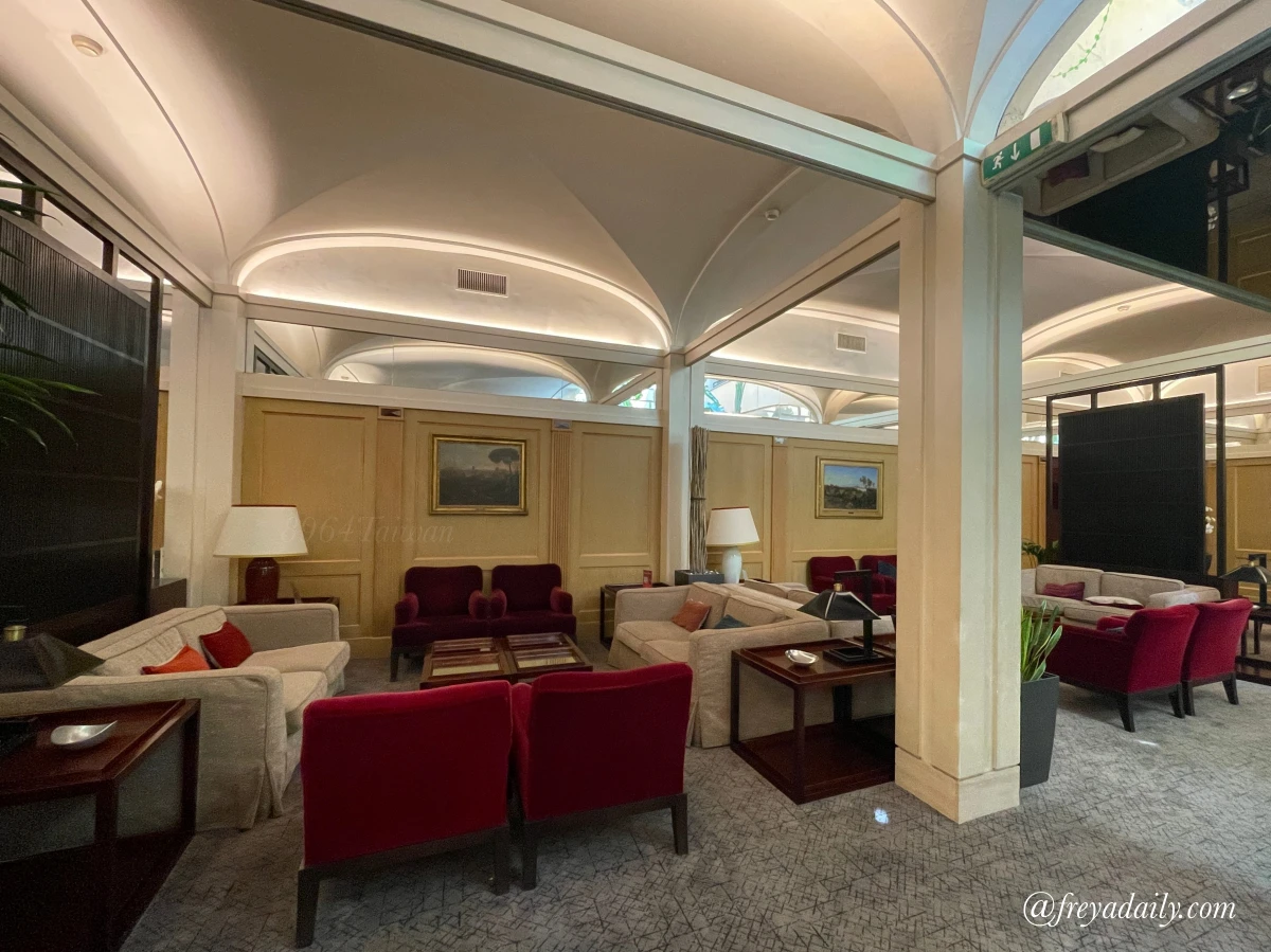 義大利 Hotel Dei Borgognoni|近西班牙廣場、治安好,羅馬住宿推薦,沉浸 19 世紀古典奢華的飯店選擇 - 第6張圖 義大利 Hotel Dei Borgognoni|近西班牙廣場、治安好,羅馬住宿推薦,沉浸 19 世紀古典奢華的飯店選擇